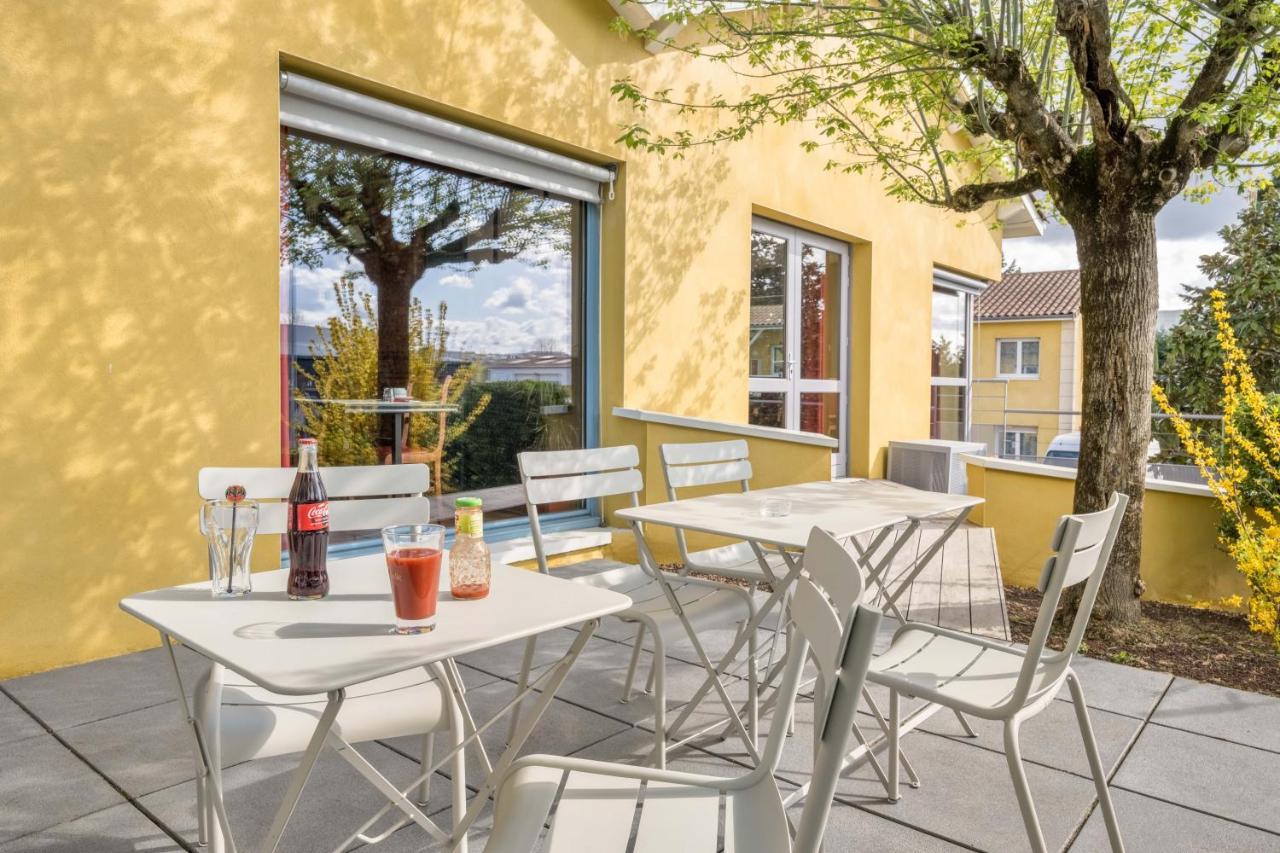 Hotel Newport Villefranche-sur-Saône Exterior foto